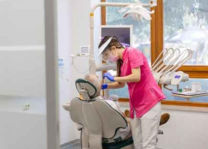 Stomatološka klinika H-Dent 7
