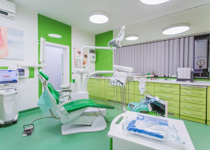 Dentalna medicina Ereš 12